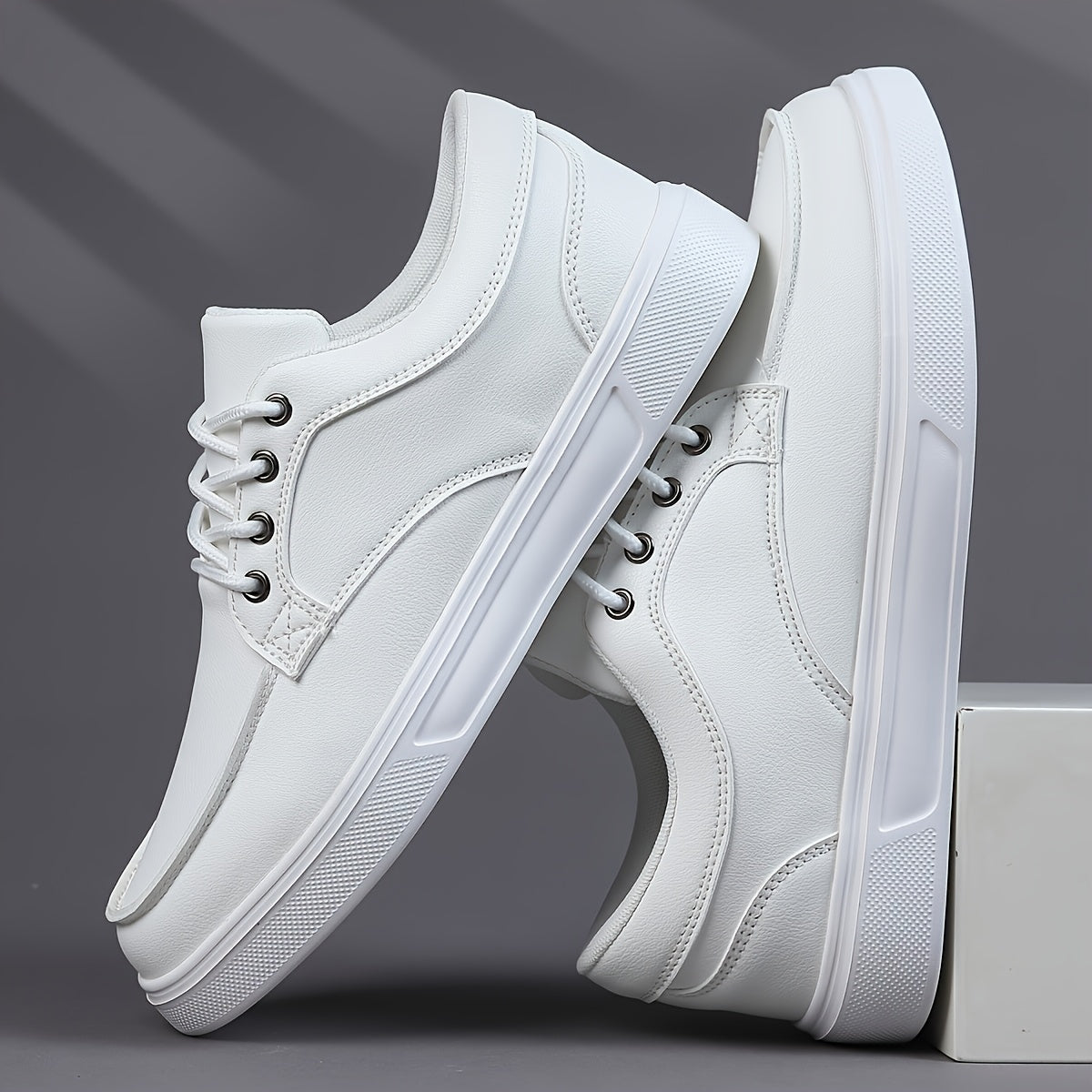 WL Boutique | Men’s Retro Low-Top Skate Sneakers