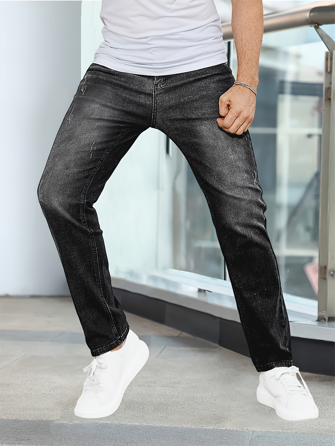 WL Boutique Men | Slim-Fit Stretch Denim Jeans