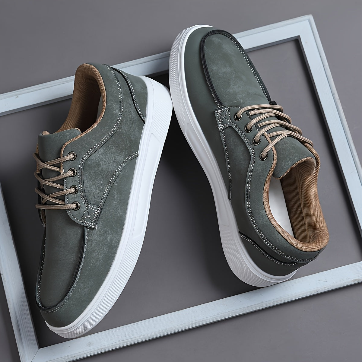 WL Boutique | Men’s Retro Low-Top Skate Sneakers