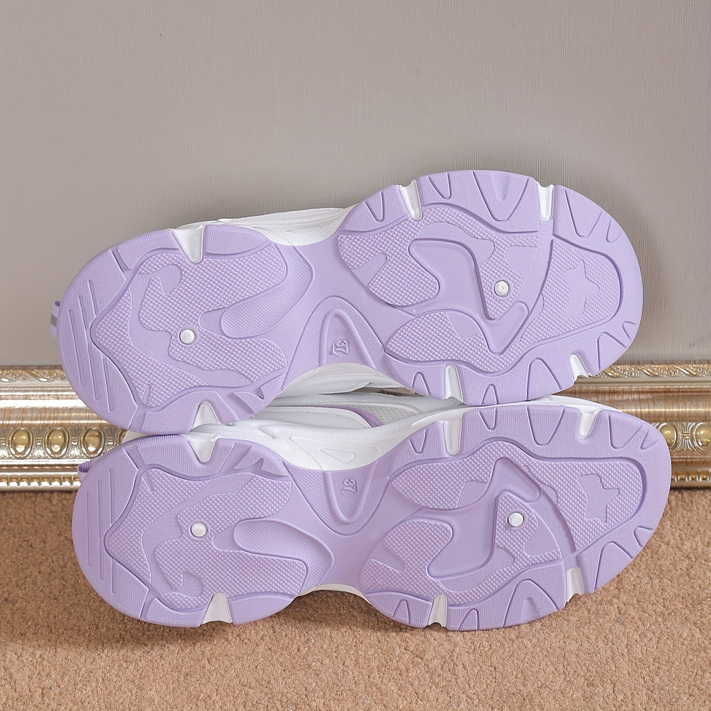 Stylish and Trendy Women's Sports Shoes