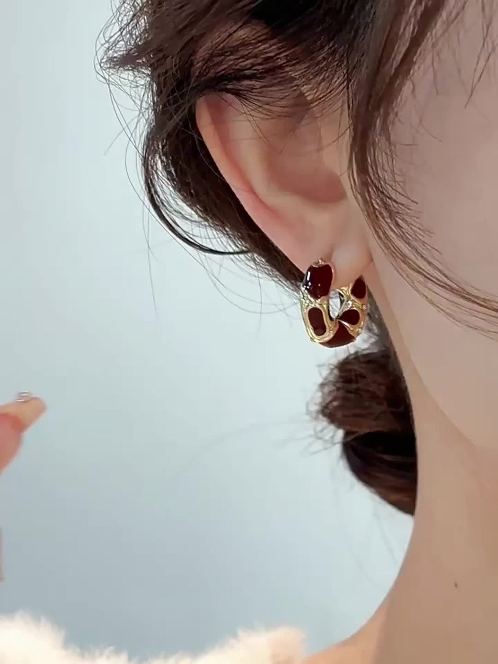 WL Boutique | Vintage Elegant Hoop Earrings