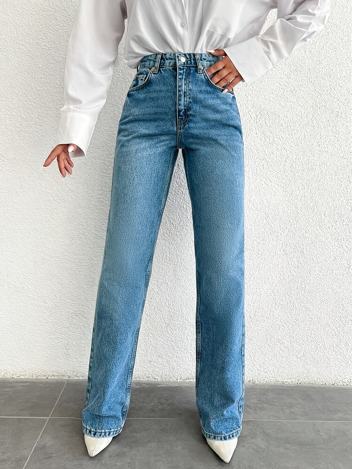 WL Boutique | Elegant Flared Wide-Leg Jeans with Stretch Fit