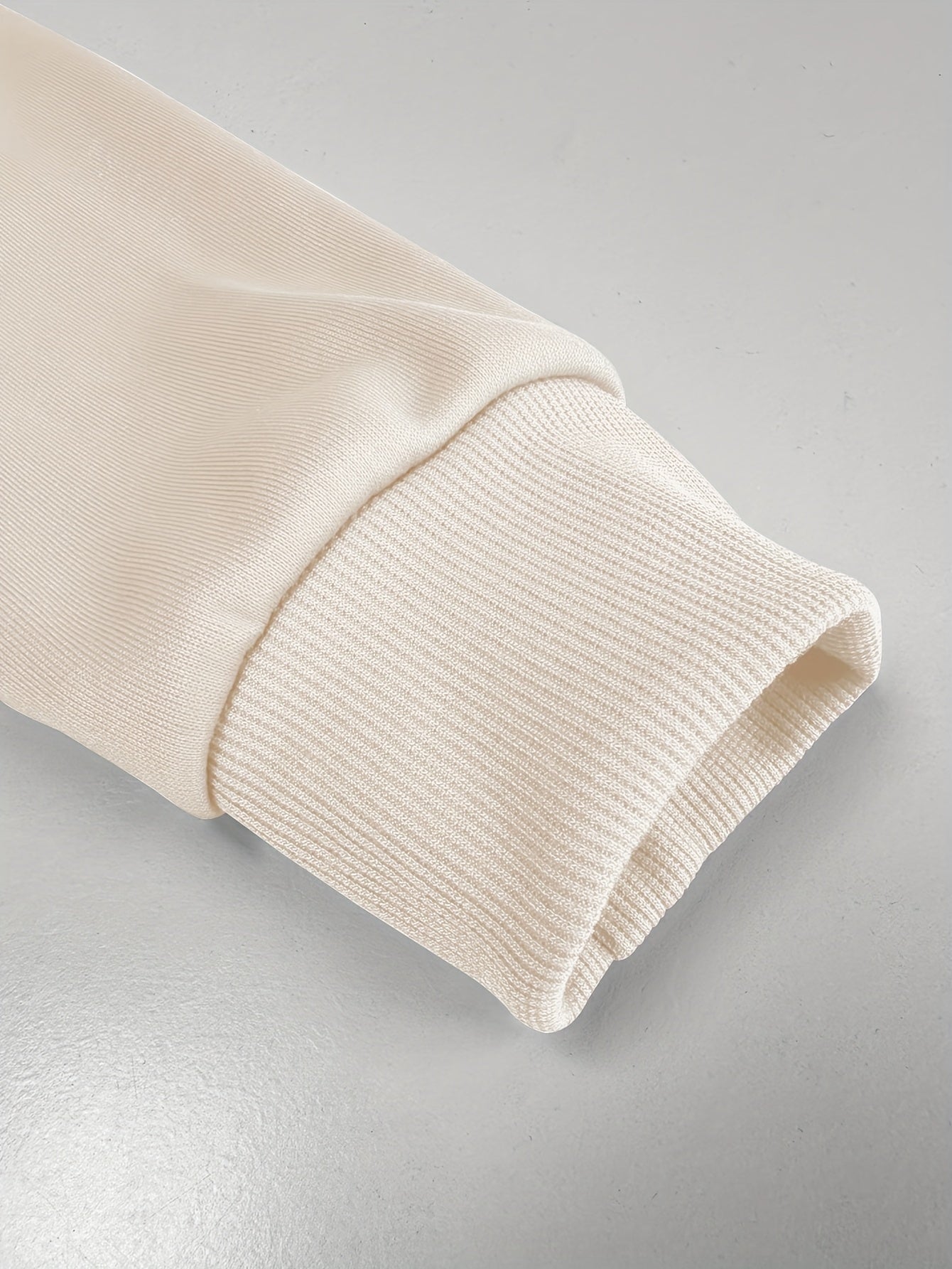 WL Boutique | Men’s Long-Sleeve Polo Shirt – Classic Summer Comfort