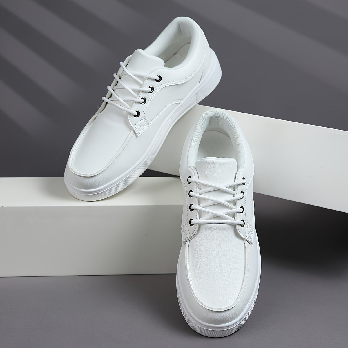 WL Boutique | Men’s Retro Low-Top Skate Sneakers