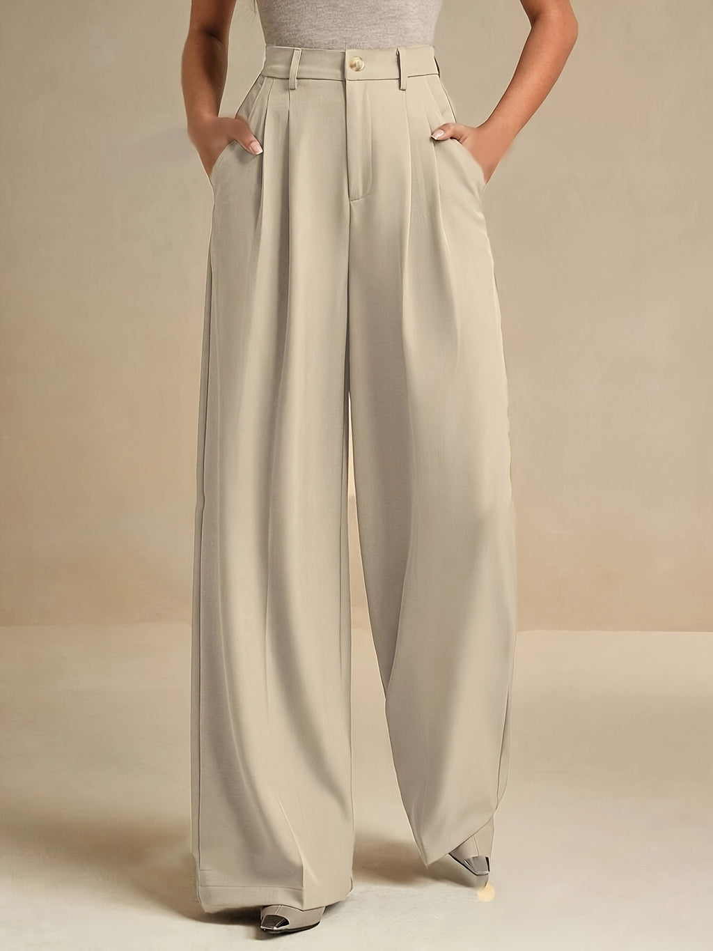 WL Boutique | Elegant Beige Wide-Leg Trousers with Zipper Detail
