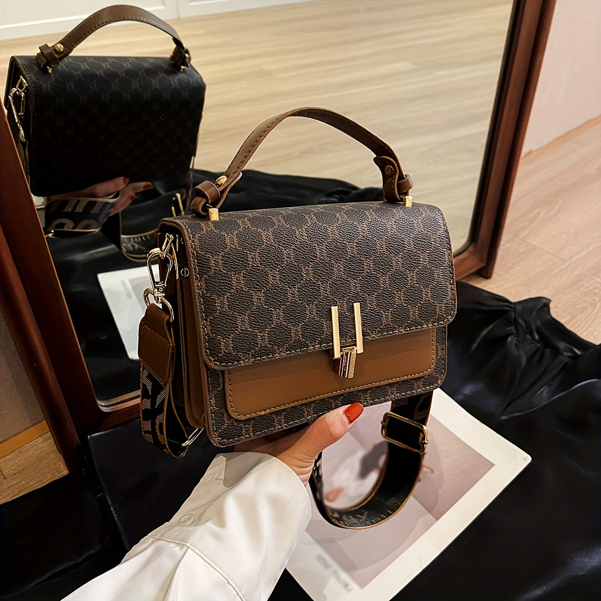 WL Boutique | Geometric Floral Shoulder &amp; Handbag