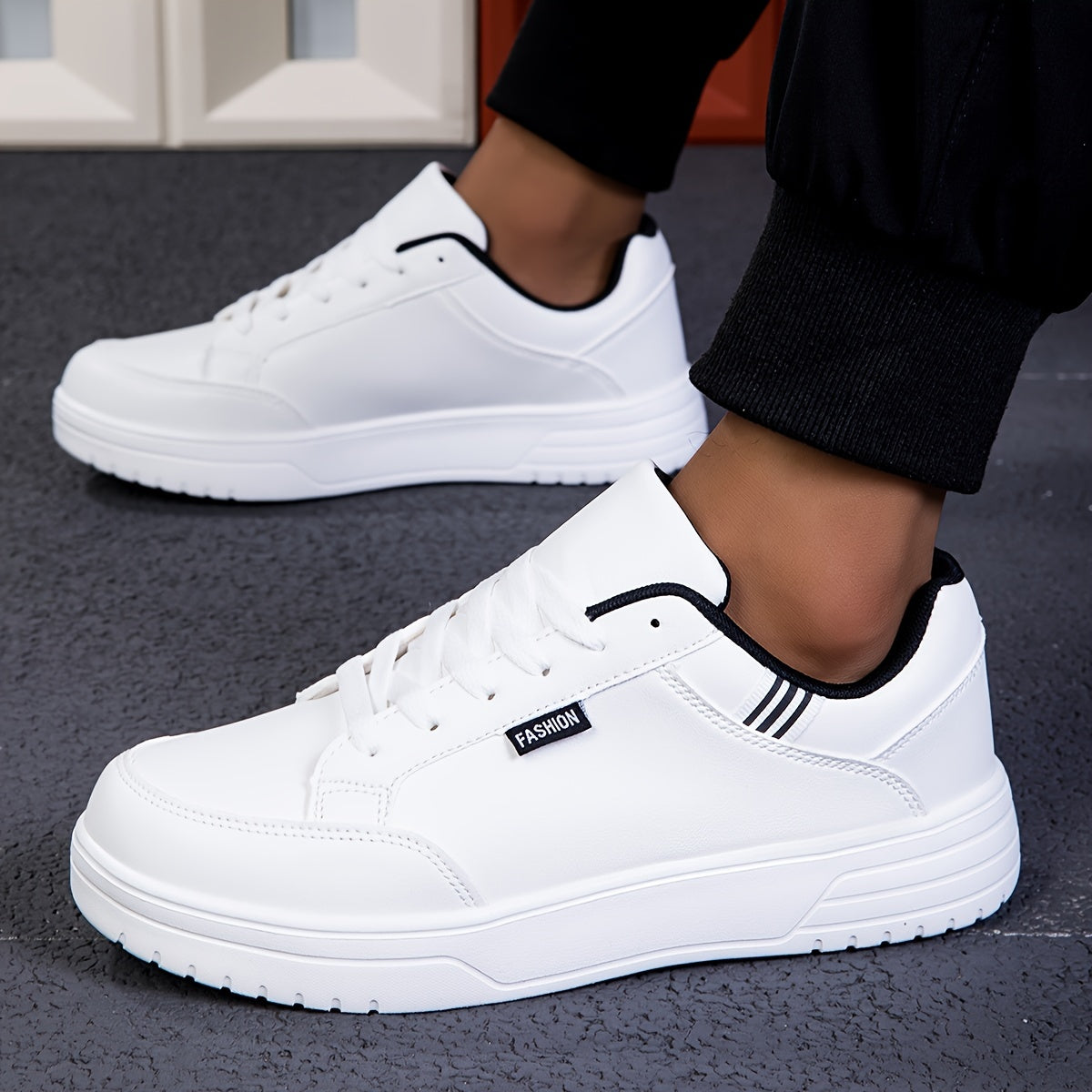 WL Boutique Men | Low-Top Soft Sole Skate Sneakers