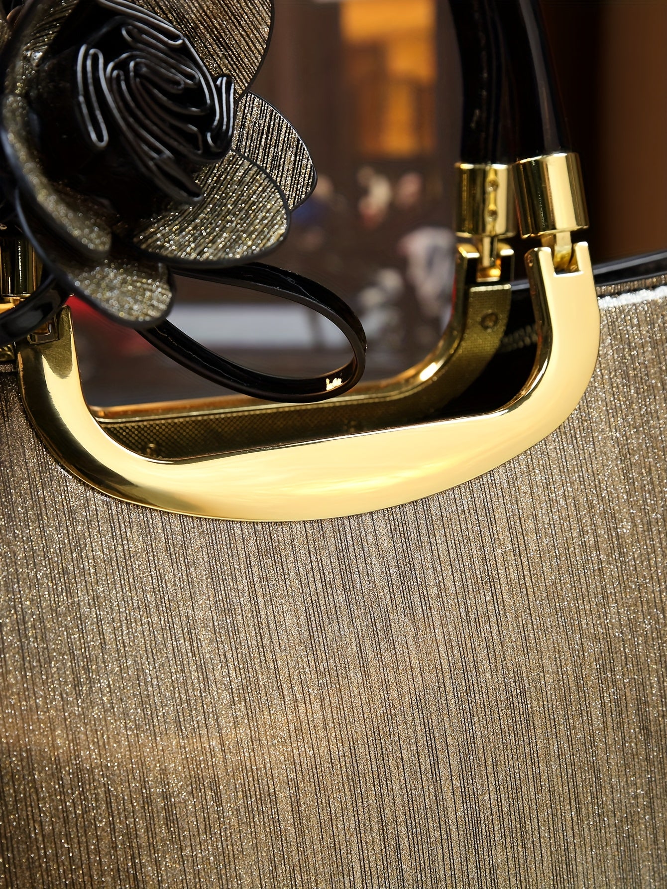 WL Boutique | Vintage Convertible Crossbody Handbag with Floral Detail