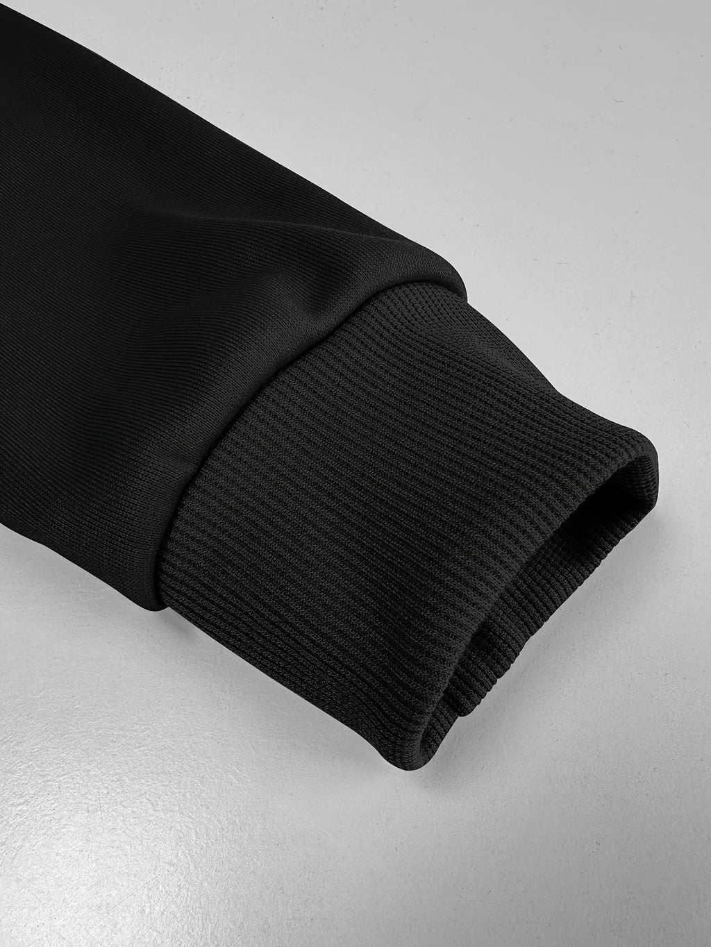 WL Boutique | Men’s Long-Sleeve Polo Shirt – Classic Summer Comfort