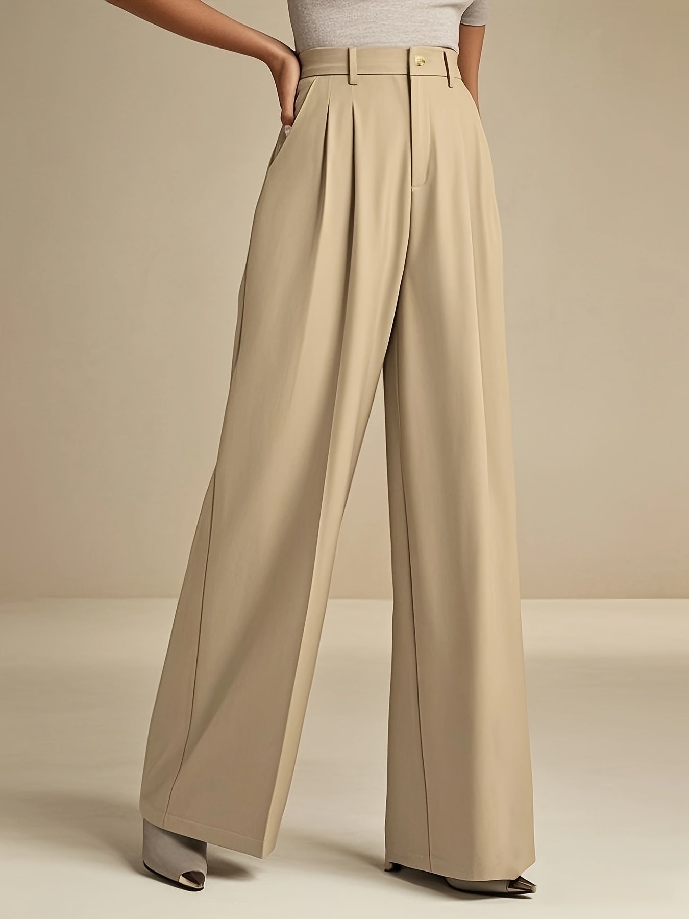 WL Boutique | Elegant Beige Wide-Leg Trousers with Zipper Detail
