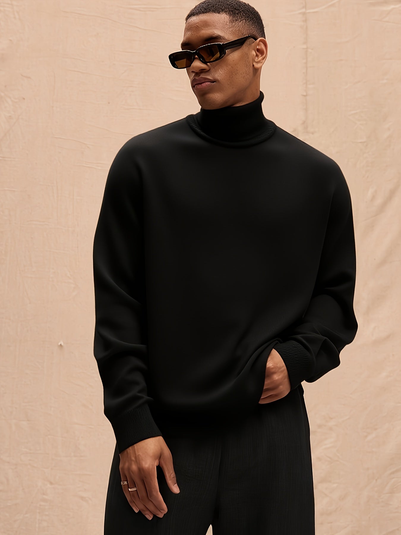 WL Boutique Men | Elegant High-Neck Turtleneck Sweater