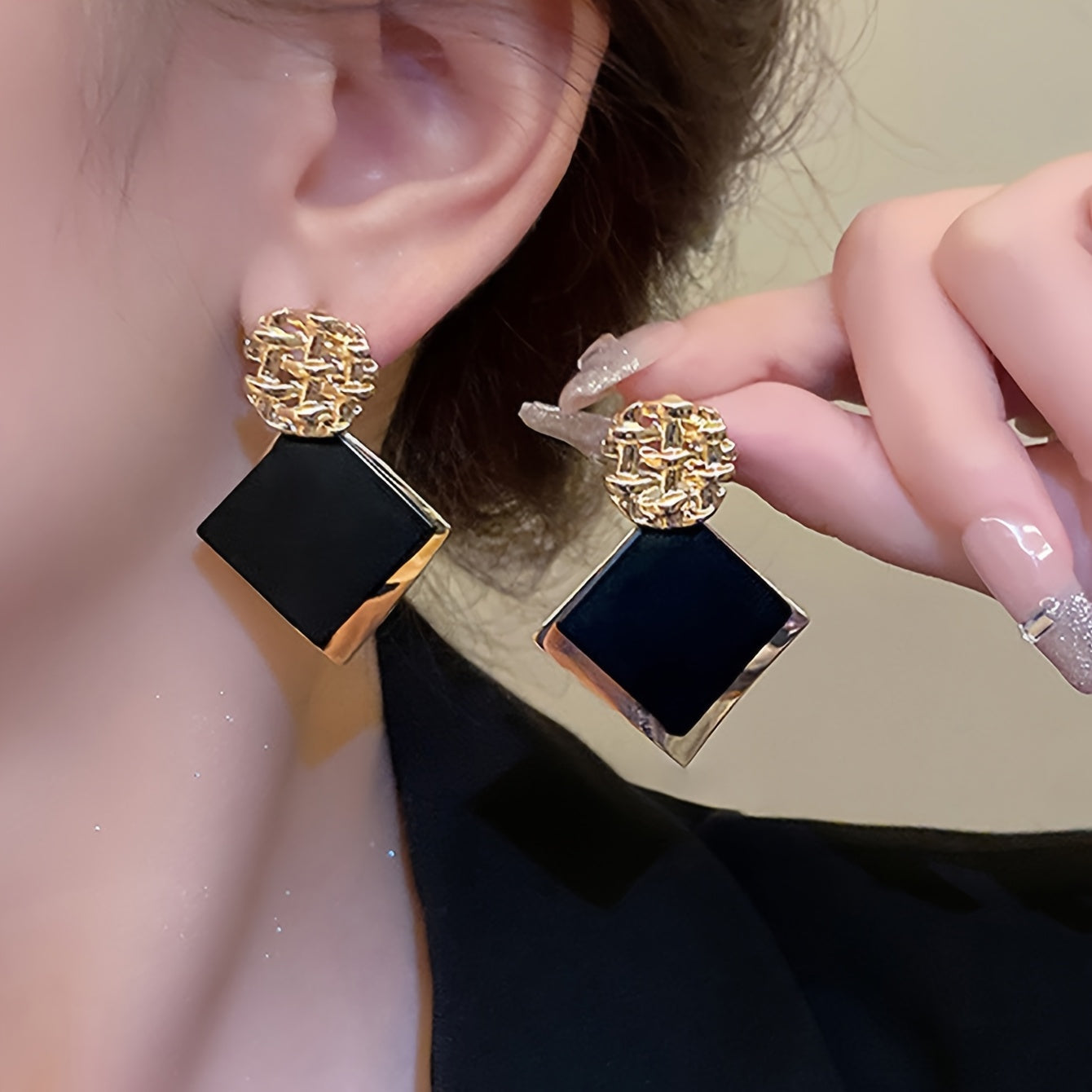 WL Boutique | Vintage-Inspired Geometric Drop Earrings