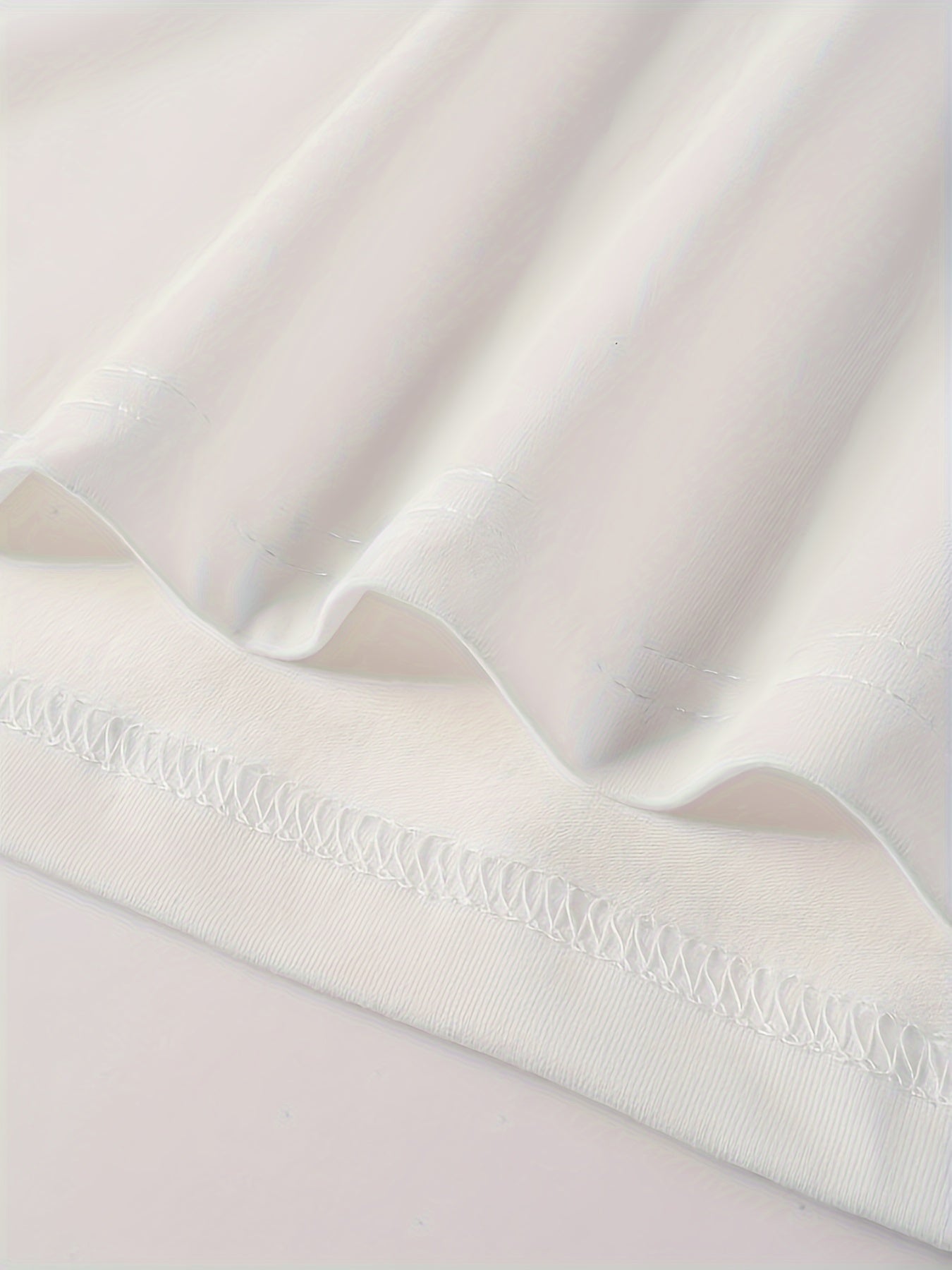 WL Boutique Men | Geometric Print Round-Neck T-Shirt