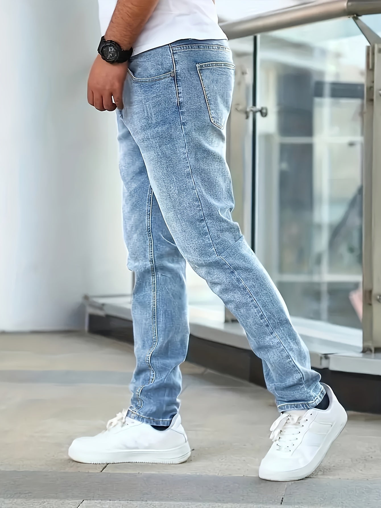WL Boutique Men | Slim-Fit Stretch Denim Jeans