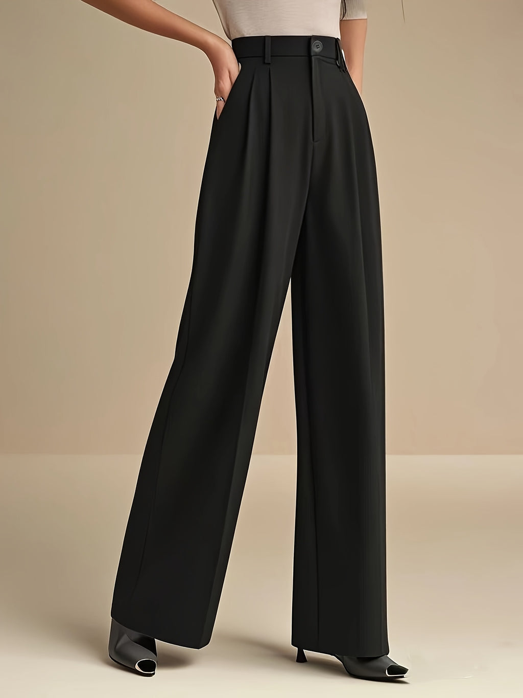 WL Boutique | Elegant Beige Wide-Leg Trousers with Zipper Detail