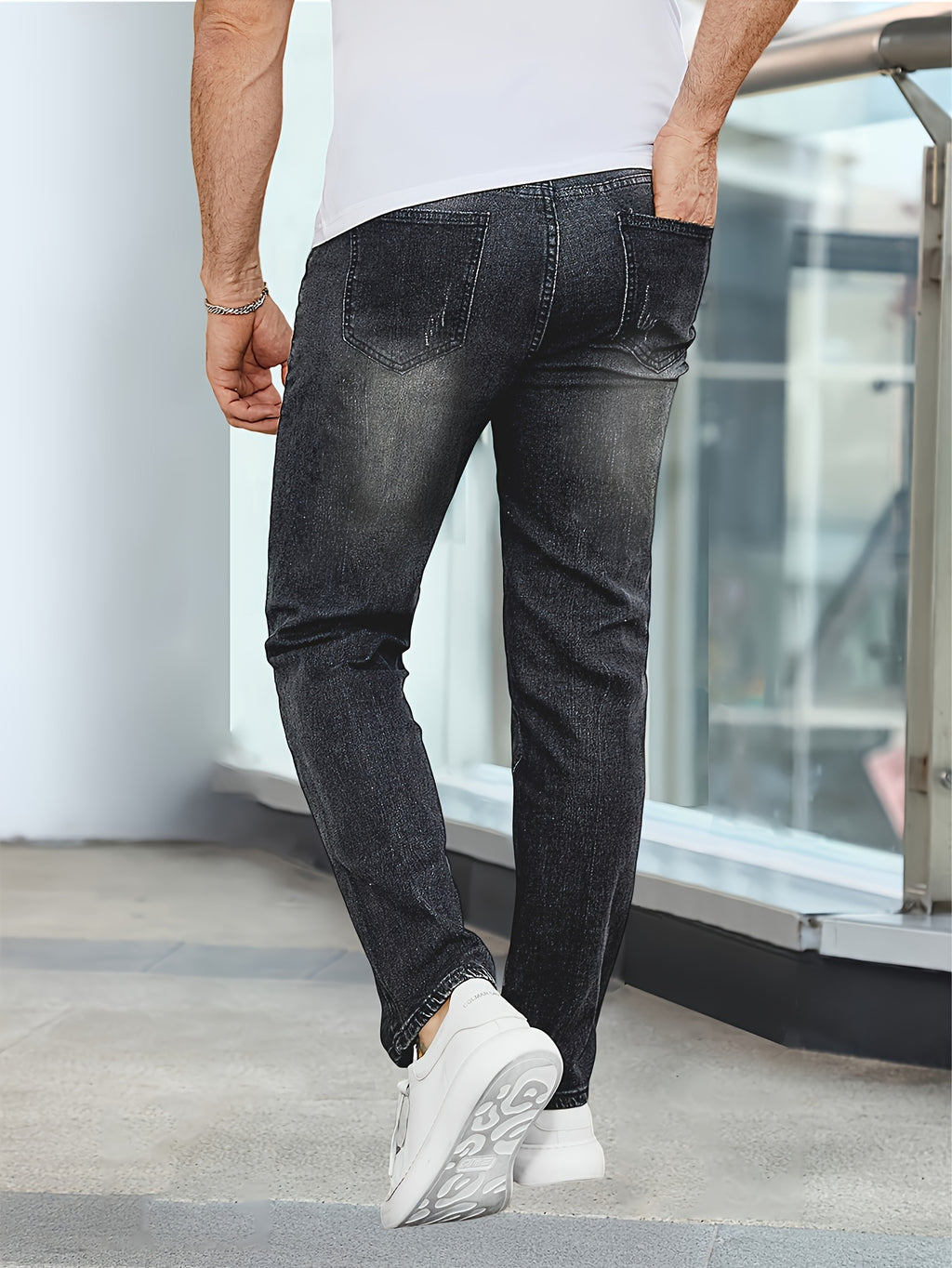 WL Boutique Men | Slim-Fit Stretch Denim Jeans