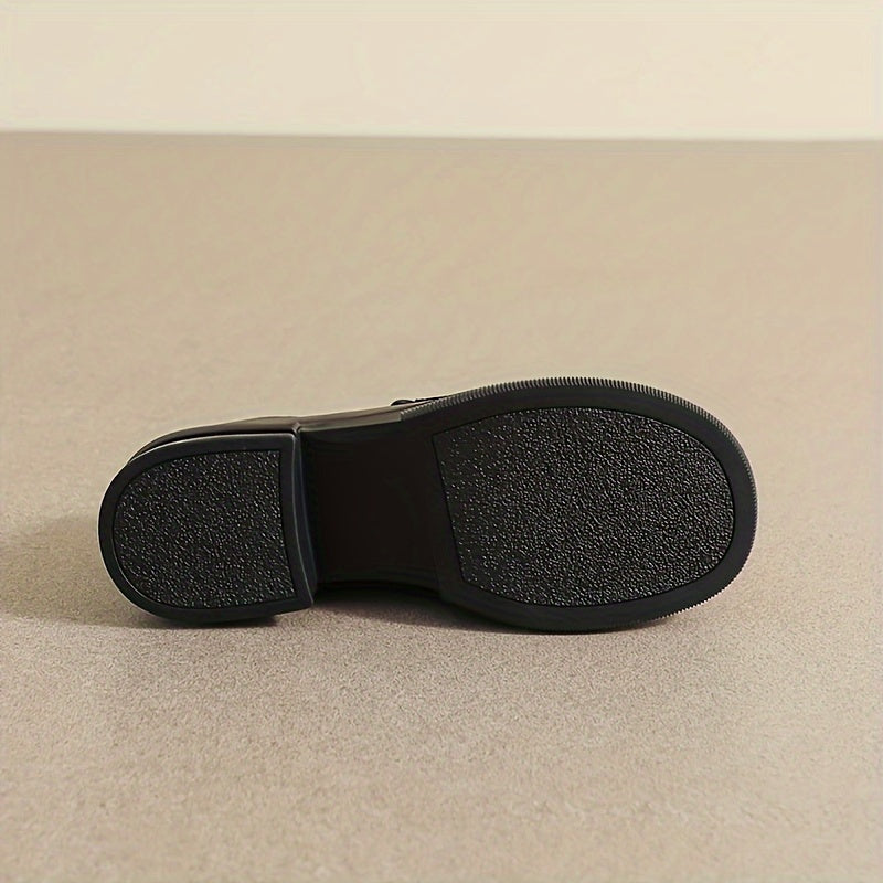 WL Boutique | Vintage Penny Loafers with Chain Detail – Elegant All-Season Slip-Ons