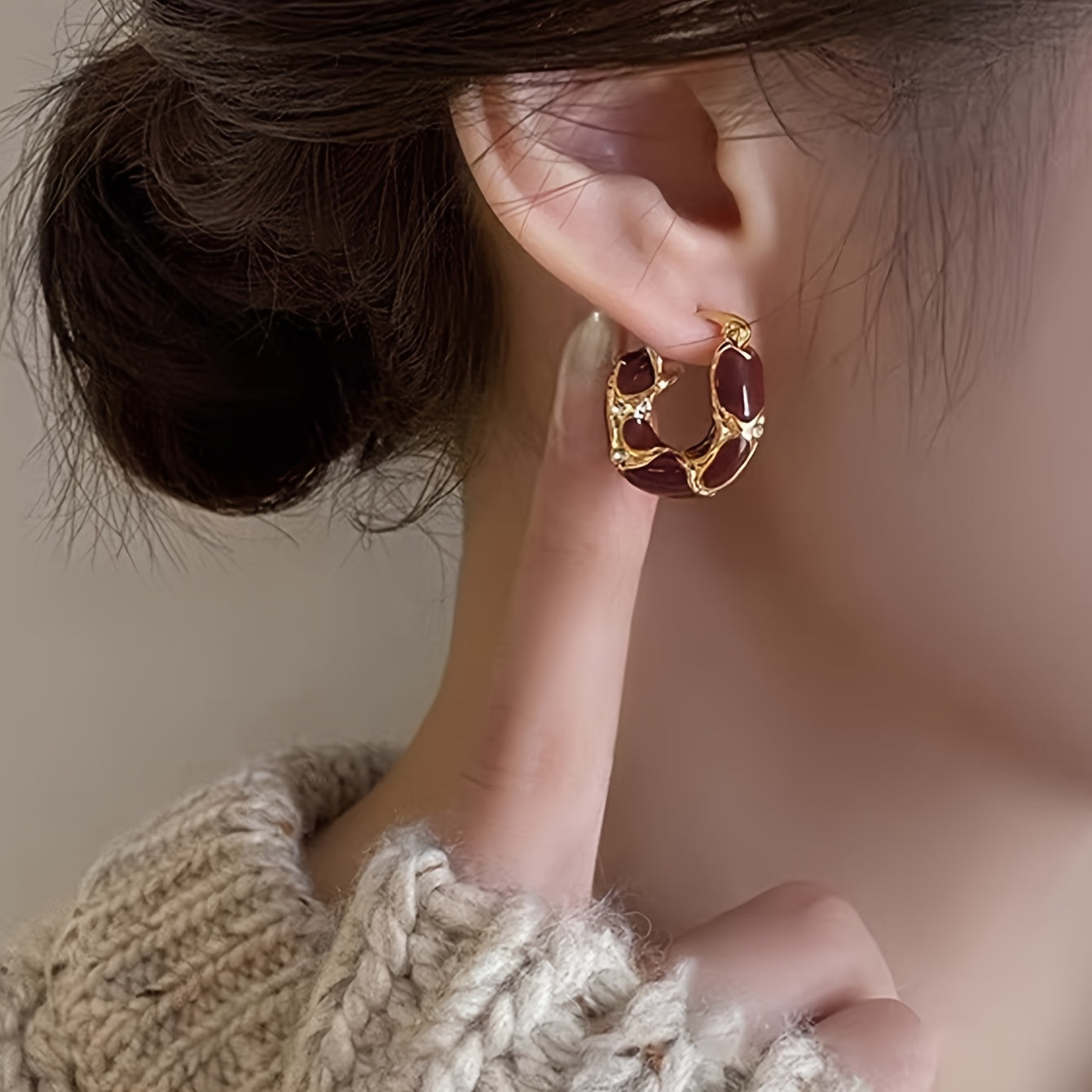 WL Boutique | Vintage Elegant Hoop Earrings