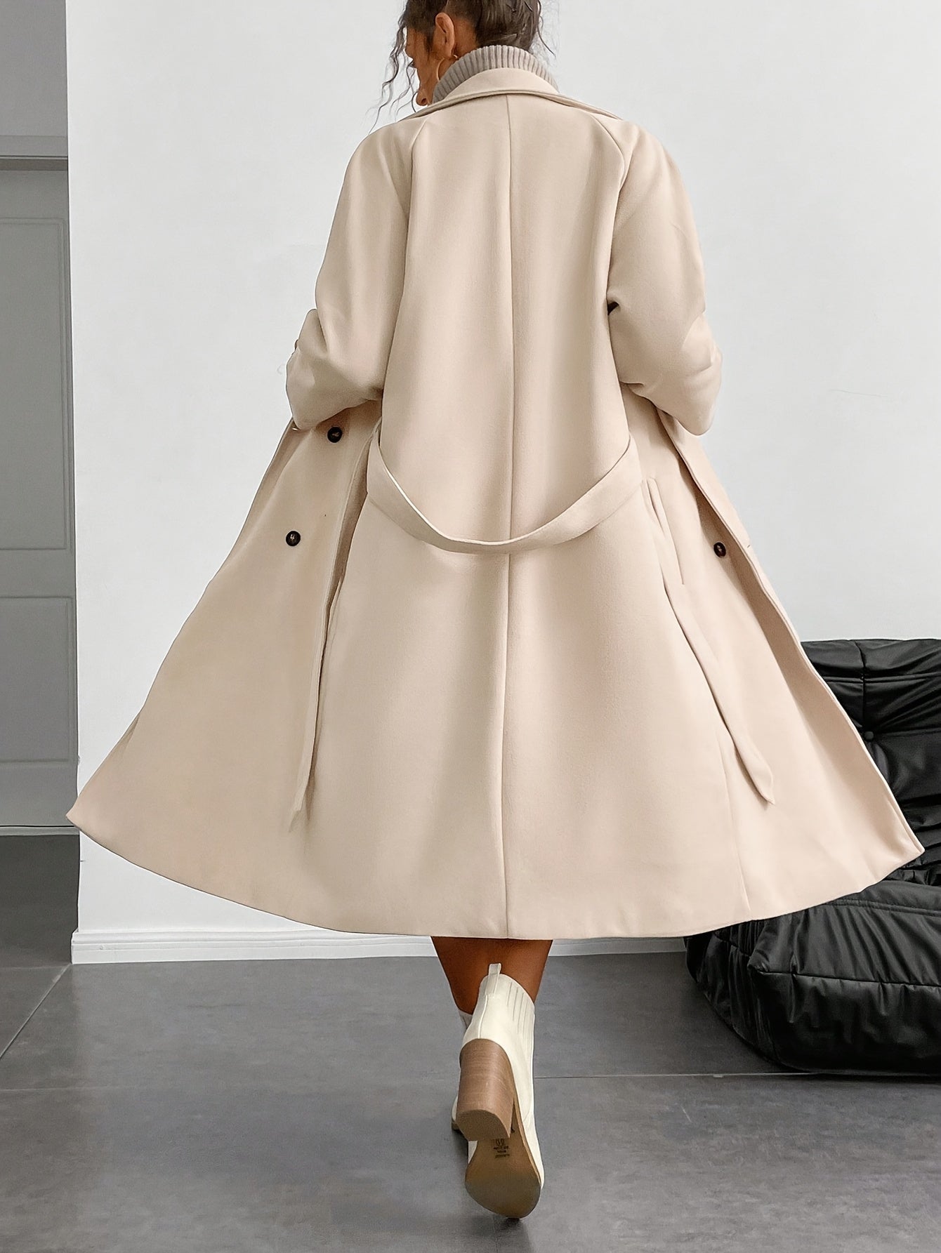 WL Boutique | Elegant Double-Breasted Long Coat with Belt